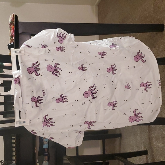 SOLD // Men's button up shirt - Picture 3 of 7